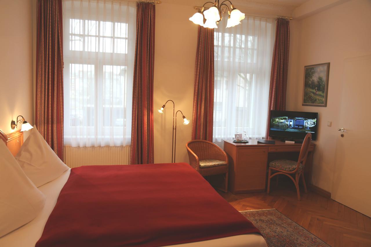 Pension Villa Beer Stralsund Exteriör bild