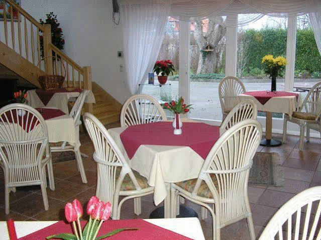 Pension Villa Beer Stralsund Exteriör bild